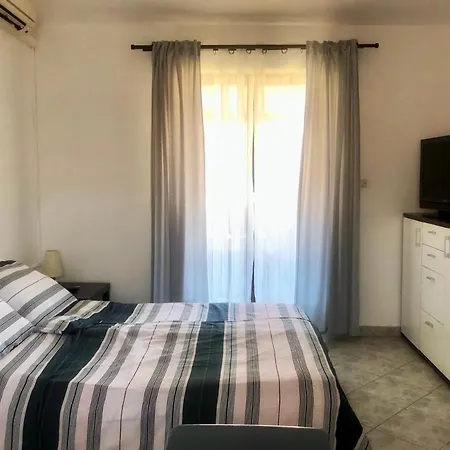Anni Apartment *